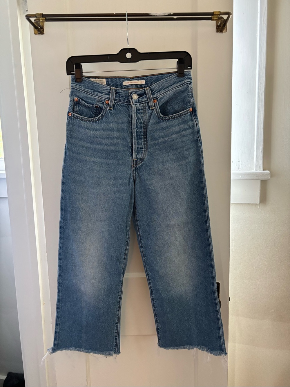 Levi's Medium Blue Ribcage Cropped Wide-Leg Jeans